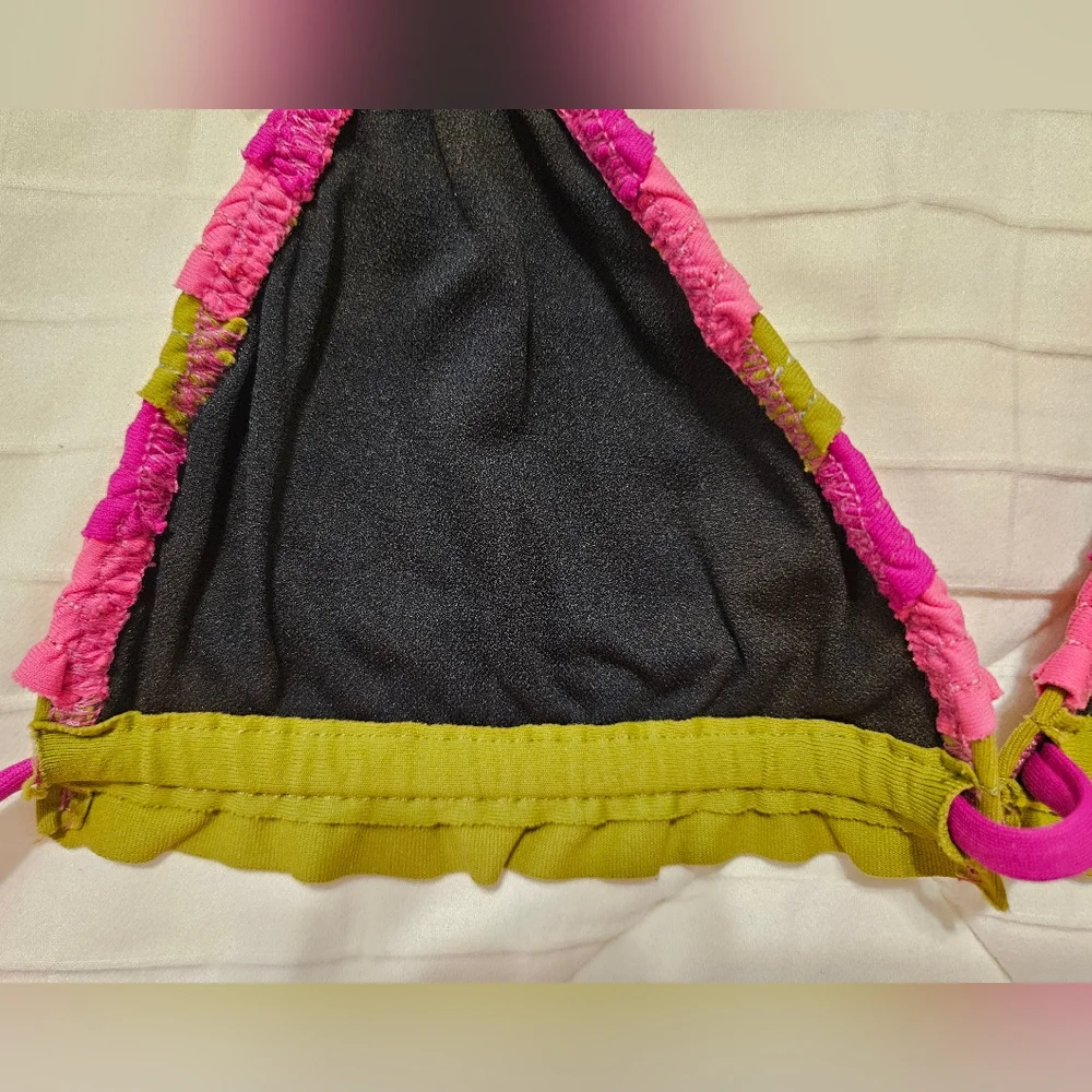 BECCA triangle bikini L pink green EUC Rebecca V string coquette girl ruffles